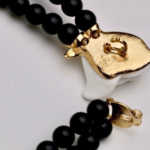 1980’ KJL for Avon resin white rose beaded necklace - Picture 6 of 6